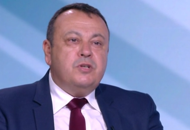 Хамид Хамид за златните паспорти: Кого закриля Кирил Петков