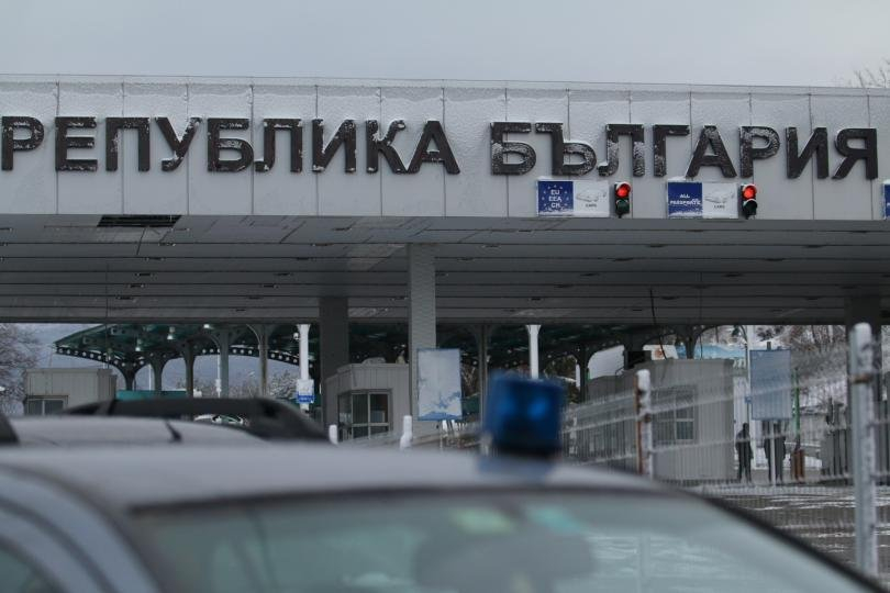 Сръбски граничари спряха "Порше", влязло от България, и се хванаха за главите 