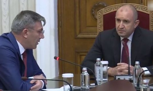 Вълна от възмущение сред българските турци заради въпроса на Радев коя е родината на Карадайъ
