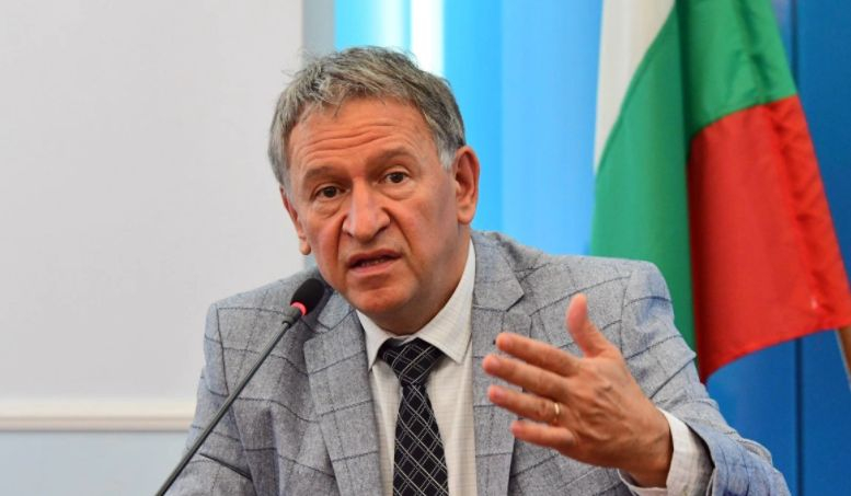 Стойчо Кацаров каза ще се затягат ли мерките 