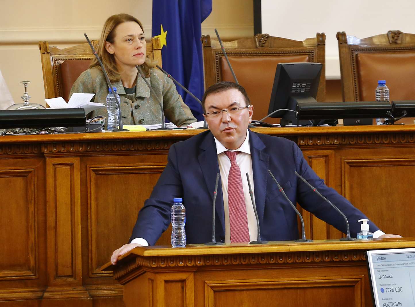 Проф. Ангелов за действията на Кацаров: Забърка каша от лъжи