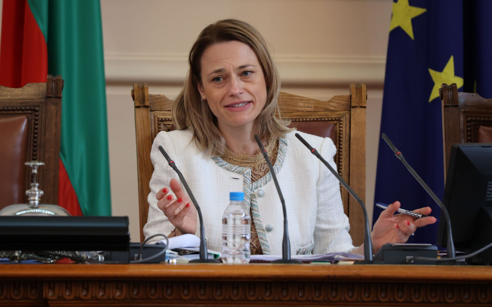 Ива Митева с конспирация около заканата да бъде убита 