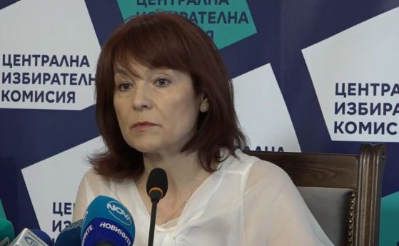 Шефката на ЦИК каза могат да бъдат организирани избори 2 в 1