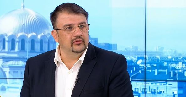 Лидерът на отлюспилата се от ИБГНИ партия призна, ще стане ли ракетоносител на Петков и Василев и охули Дончева 
