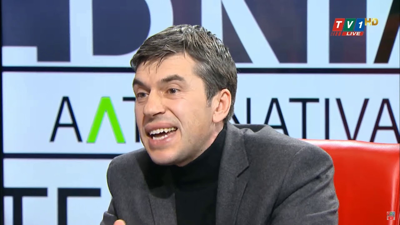 Подробности за бившия служител на ДАНС и виден протестър, който се кандидатира за президент