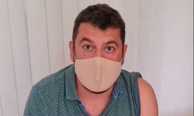 Евгени Будинов се ваксинира и каза какъв ужас ни очаква ВИДЕО