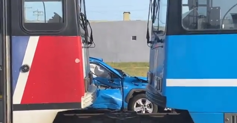 Страшен екшън! Десетки простреляни в Илинойс ВИДЕО