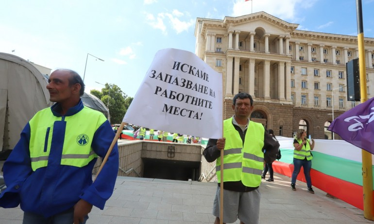 Браншовата камара „Пътища“ излезе на протест пред НС