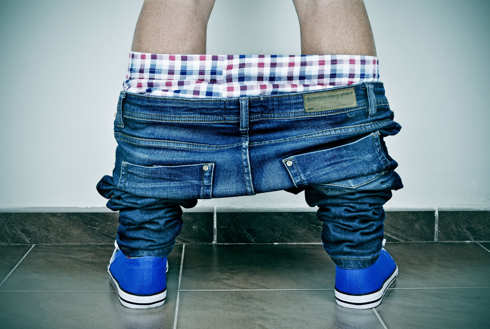 Стюардеса спипа пътник със смъкнати гащи, а приятелката му... 18+