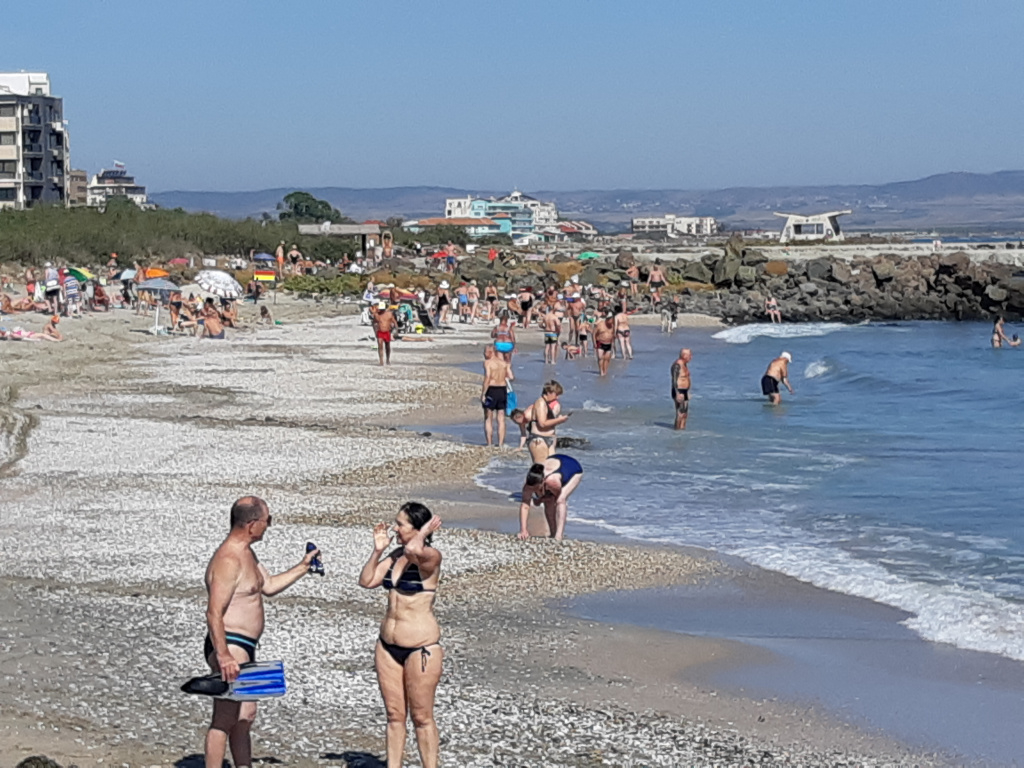 Западните туристи отменят резервациите си за летния сезон в България