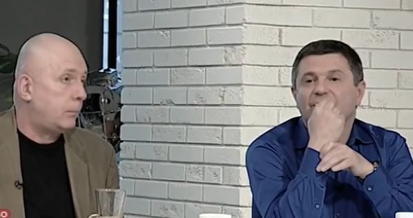 Коритаров и Милен Цветков се "появиха" пред Лора Крумова СНИМКИ