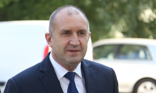 Ройтерс коментира политическата криза в България