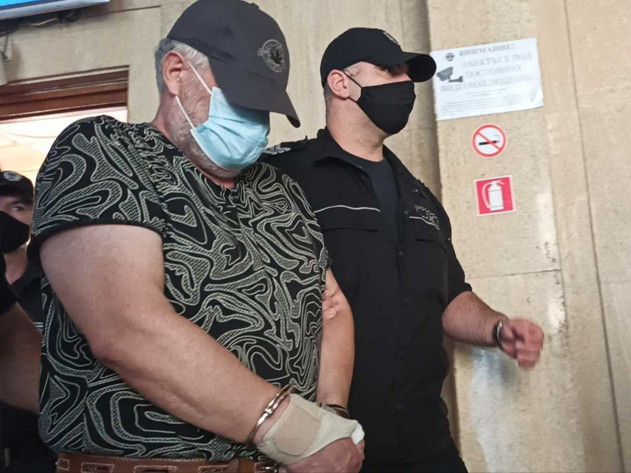 Кървавият бургаски бизнесмен Рагевски го загази здраво 