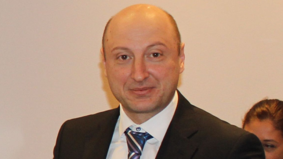 Бомба: Жесток скандал за измама около името на наследника на Асен Василев