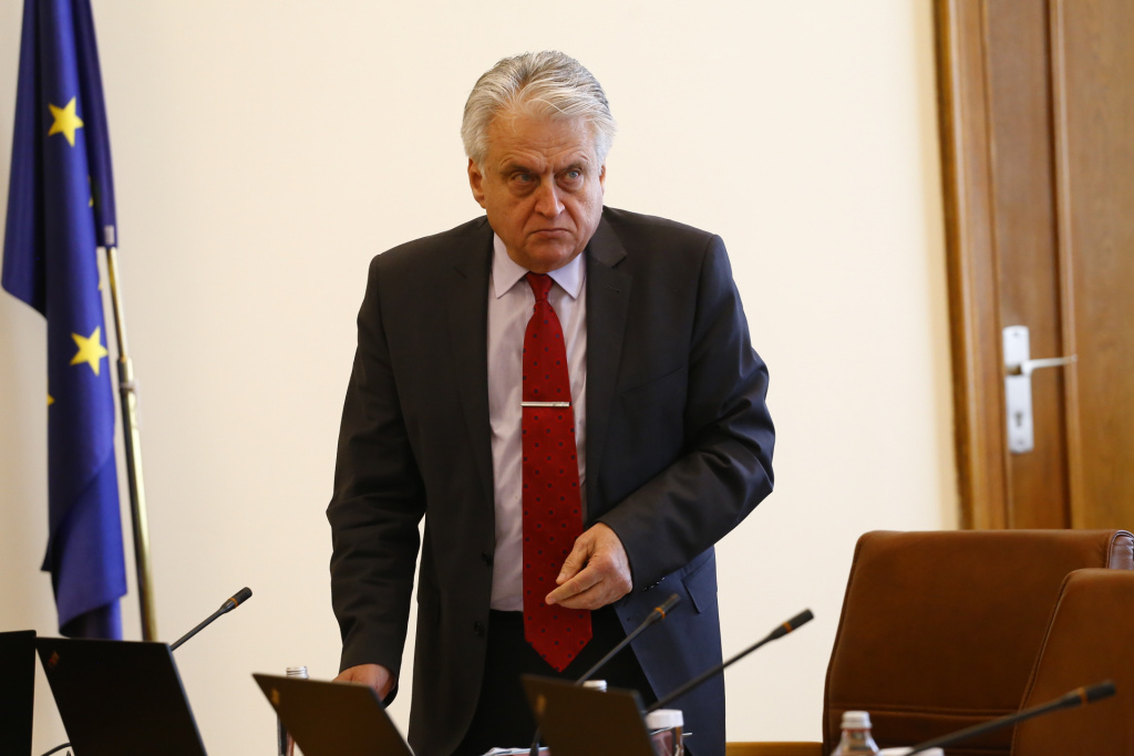 Спецов разпореди пълна данъчна проверка на Бойко Рашков