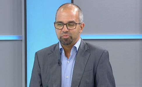 Социолог усърдно агитира за синхронизатора Радев и гъвкавите харвардци  