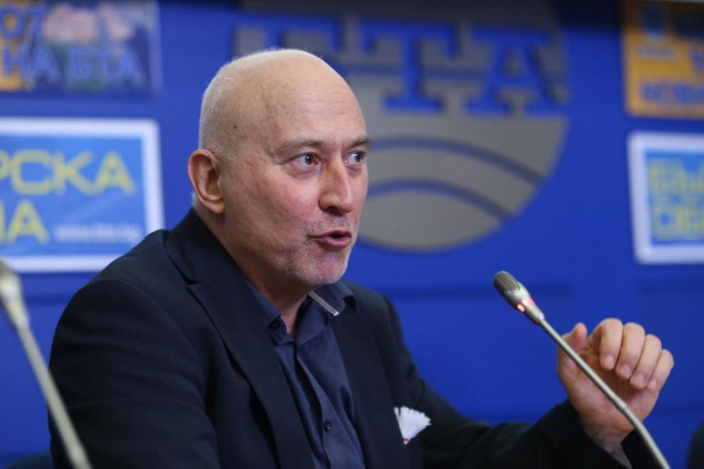 Математик от БАН: Вървим към експлозия на К-19 и нов локдаун още от...