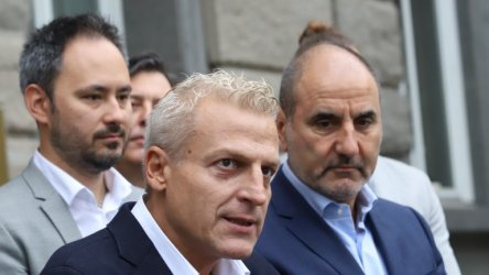 Мъжът на Аня Пенчева подведе много хора, а сега...