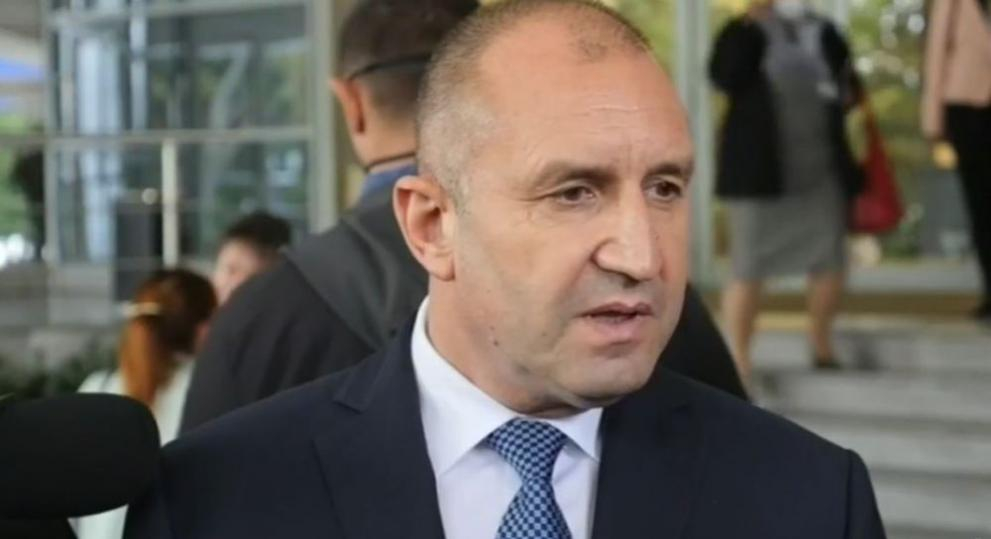Румен Радев се похвали с ниската цена на тока у нас