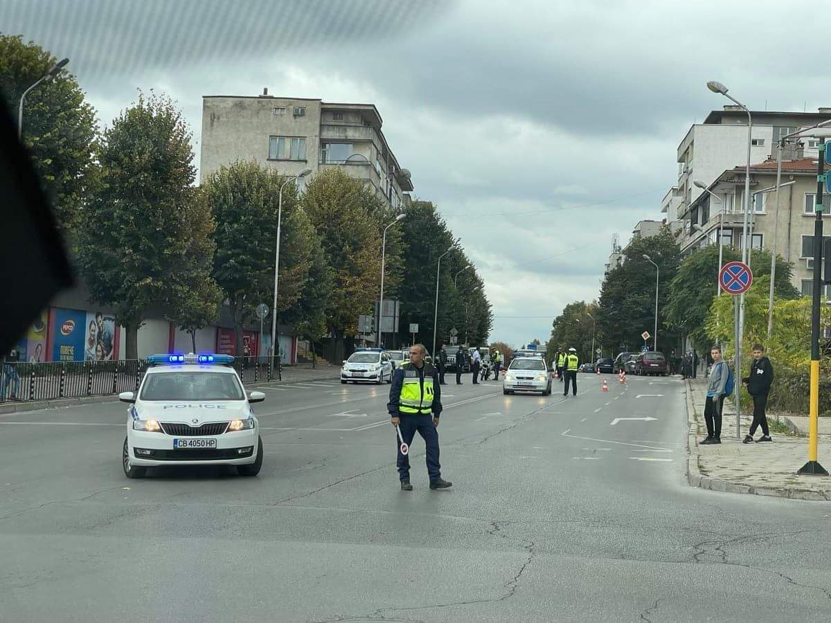 Мъж зад волана блъсна жена на пешеходна пътека в Шумен