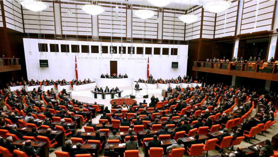 Специална техника ще отнема негативната енергия на депутатите в турския Меджлис, за да... ВИДЕО