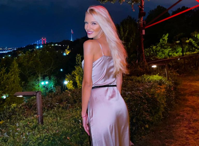 Натали Трифонова чукна 30 в компанията на... СНИМКИ 