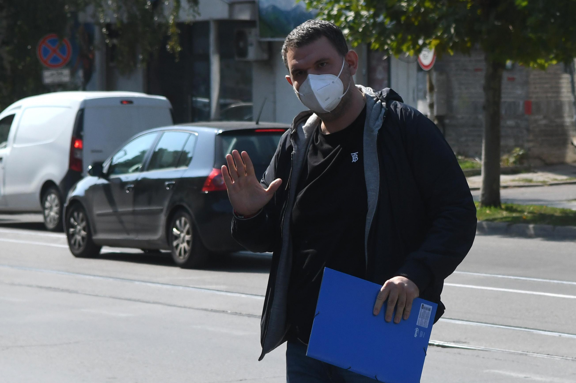 Появи се фалшив профил на Пеевски в социалните мрежи