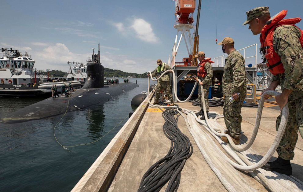 US ядрена подводница се удари в неизвестен обект