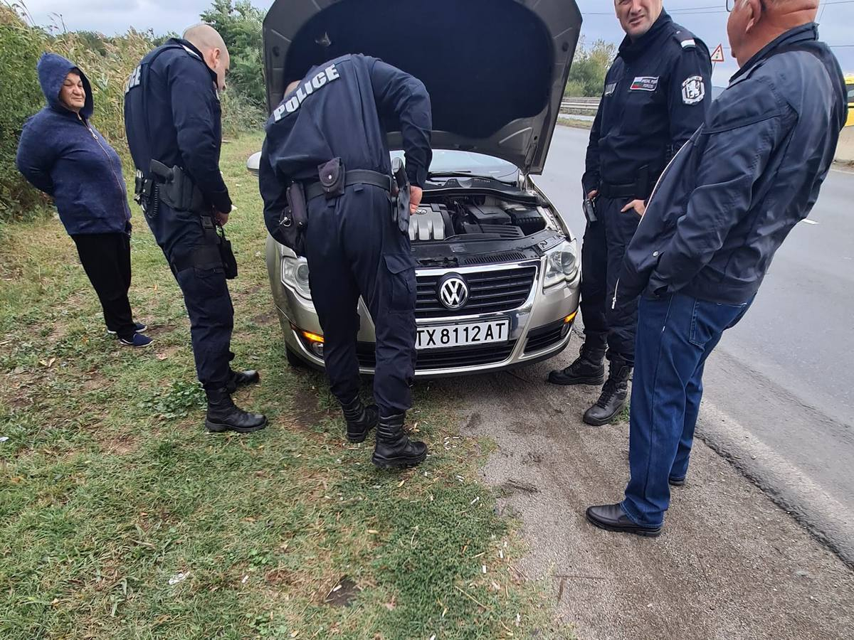 Цялата мрежа говори за тези бургаски полицаи, които... СНИМКА 