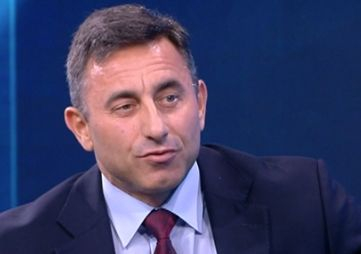 Спецов със странно обяснение за скандала с фирмата си, продадена на криминален тип