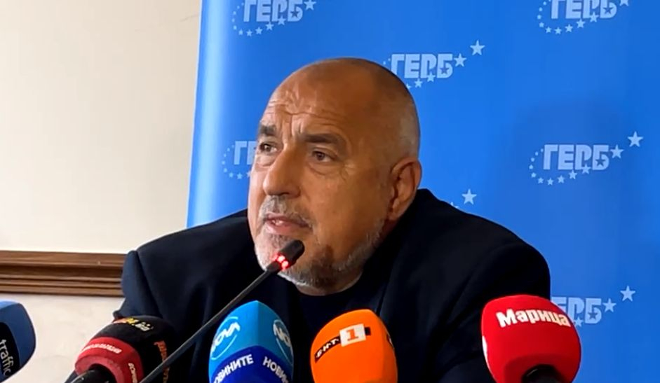 Борисов: Леле, майко! То се гушат, то една лой тече - особено със Спецов, но пак ще ги бием с много  ВИДЕО 