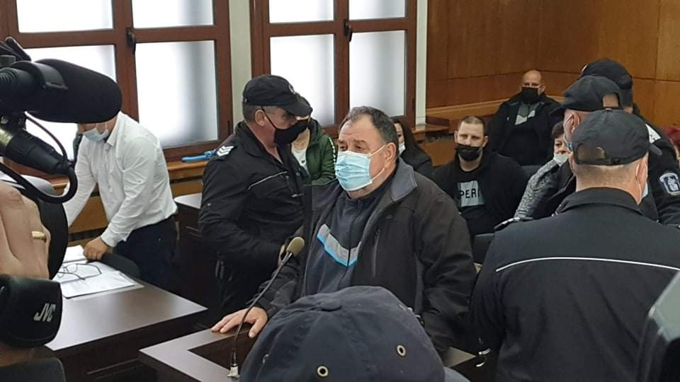 Домашен арест за  Машора, всички аплодираха съда!