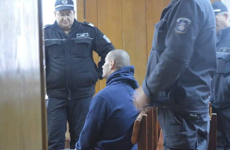 Извънредна новина за молдовеца, заклал млад варненец след скандал