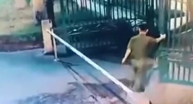 Войник втрещи мрежата с действията си, вижте какво се случи ВИДЕО