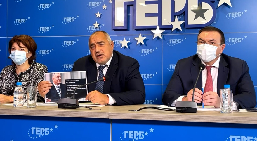 Борисов бесен на Кацаров: На него му звънят за легла, а на мен за парцели в гробищата ВИДЕО
