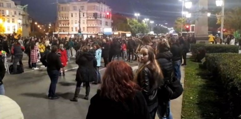 Напрежението на К-19 протестите в София отново ескалира! Този път на Орлов мост ВИДЕО