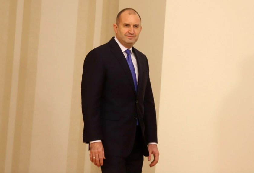 Доц. Огнян Минчев: Отказът на Радев от дебат е израз на слабост, маскирана като загадъчност 