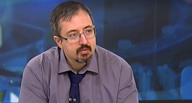 Математикът Томов: Не само сертификати, а пълен локдаун още сега, тези данни го доказват!