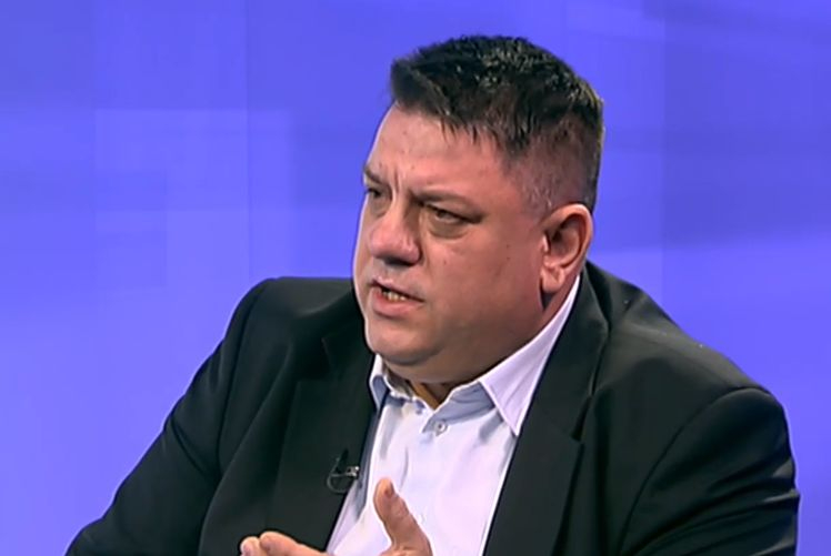 Социалист с тежки думи към Кирил Петков 