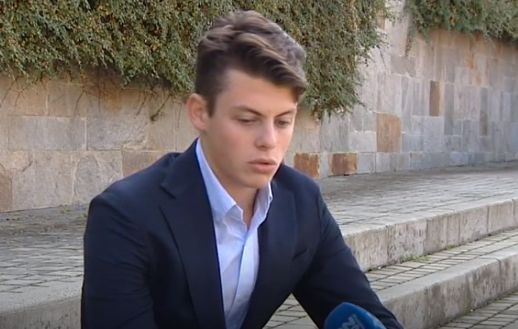 Синът на Милен Велчев връща децата в клас, ето как ВИДЕО  