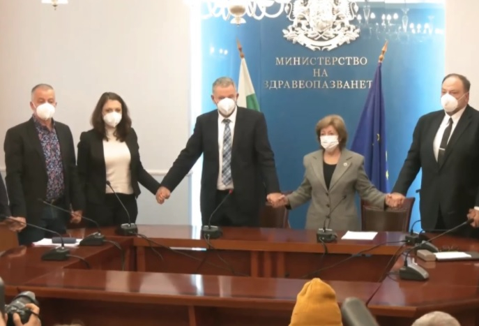 Спешно изявление и призив на Кацаров след ужасяващия К-19 рекорд, ситуацията е катастрофална ВИДЕО