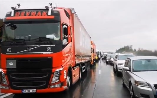 Тежко меле с пострадал турски дипломат на АМ "Тракия" и огромно задръстване ВИДЕО