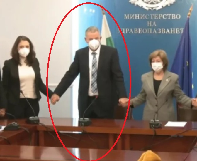 Иво Никодимов от БНТ се подигра жестоко с Кацаров за това му изпълнение