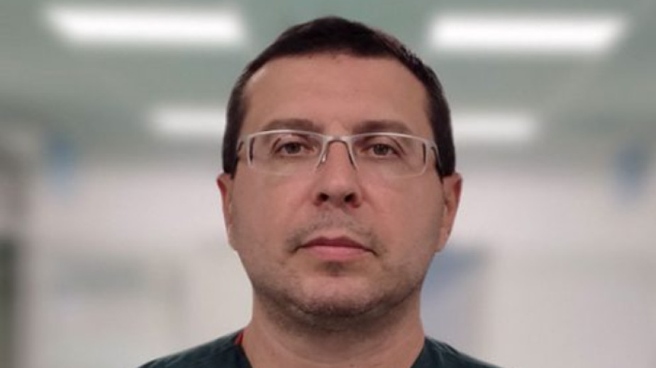 Д-р Генов каза истината за ваксинираните, но болни и починали от К-19 в известната клиника, където работи