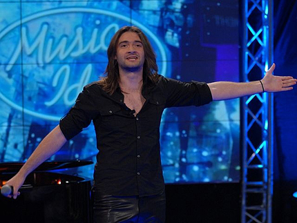 Помните ли Тома, който взриви Music Idol? Не е за вярване какво е правил след всеки лайв 