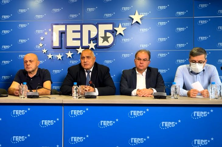 Борисов култов: Пипнахме ги по боксерки, ще начукат...  ВИДЕО