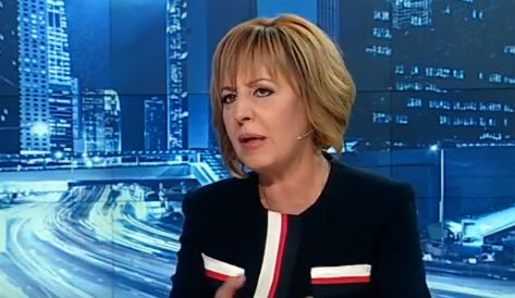 Манолова много притеснена за машинното гласуване, Борисов му развалял имиджа