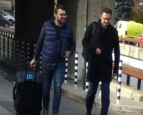 Георг Георгиев затапи оператор на bTV и каза ще изскочи ли заек от куфарчето му 