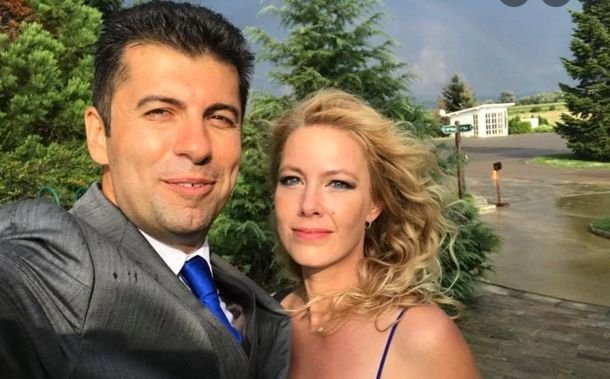 Жената на Петков шокира с изборна хвалба