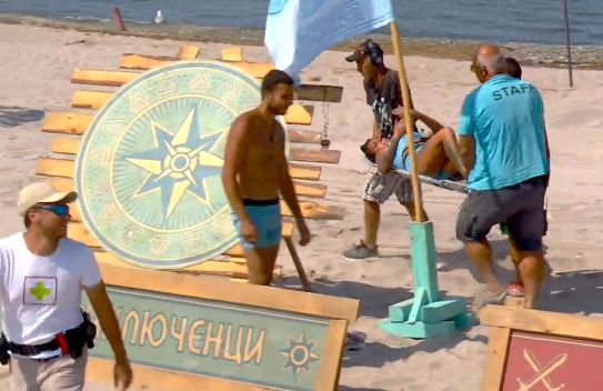  Лекари нахлуха в "Игри на волята", изнасят на носилка скандалната Мани СНИМКИ 